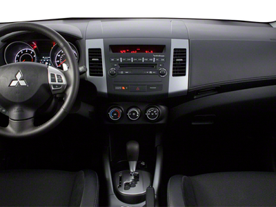 2011 Mitsubishi Outlander SE