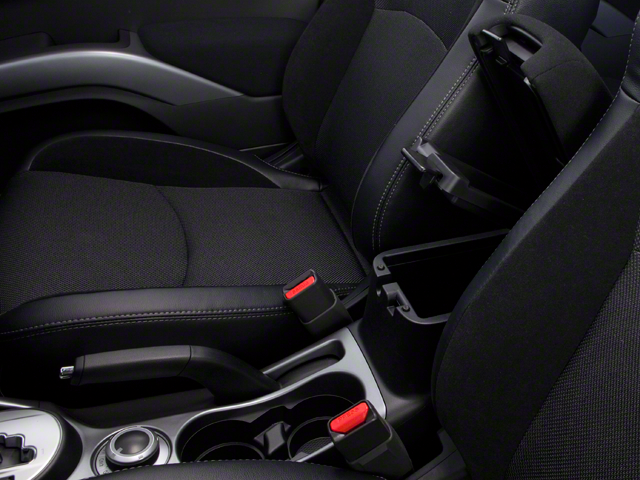 2012 Mitsubishi Outlander ES