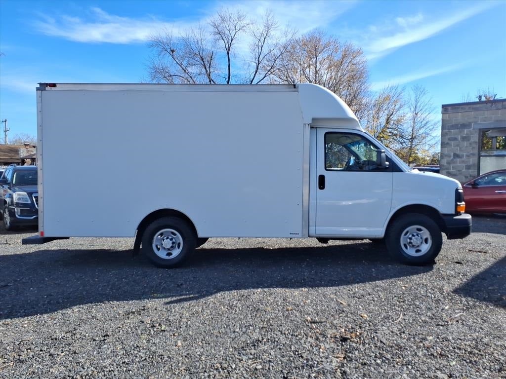 2015 Chevrolet Express 3500 Work Van Cutaway