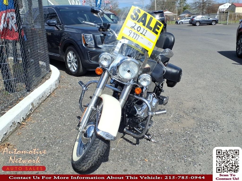 2011 Harley-Davidson Softail Base