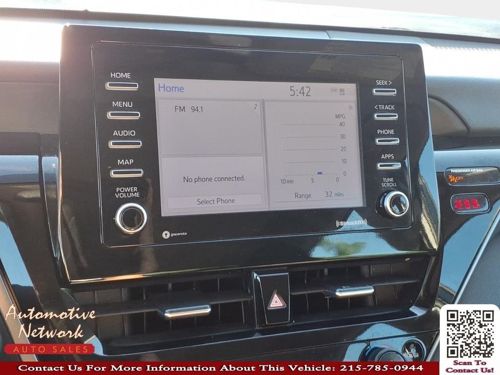 2022 Toyota Camry SE
