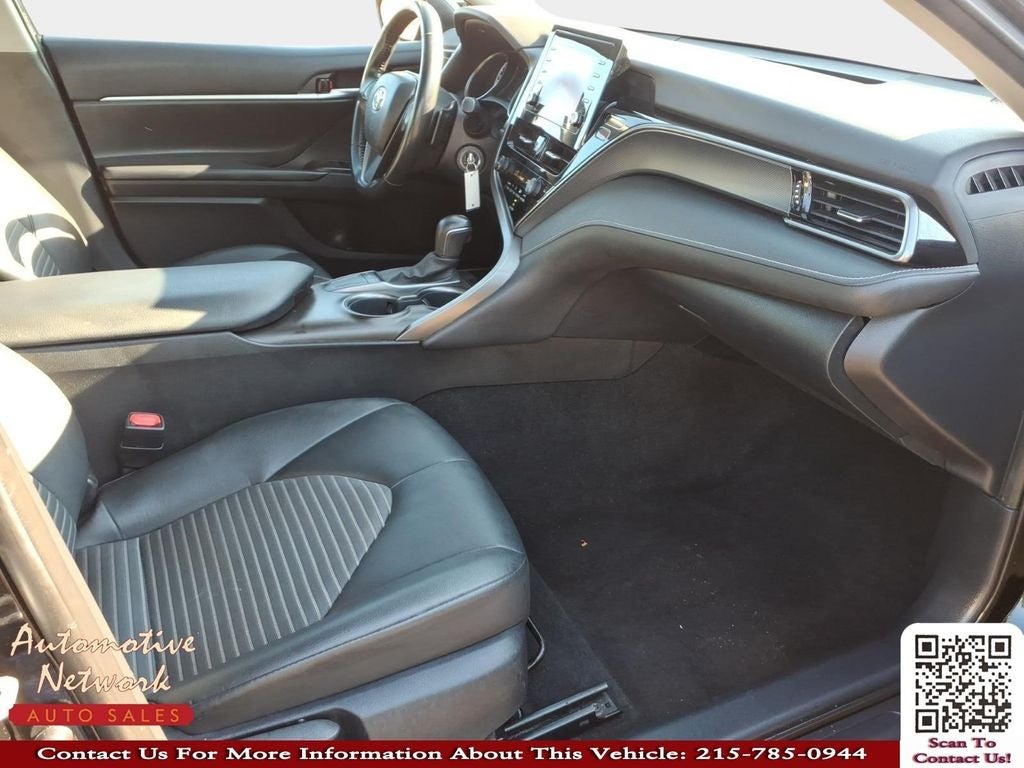 2022 Toyota Camry SE