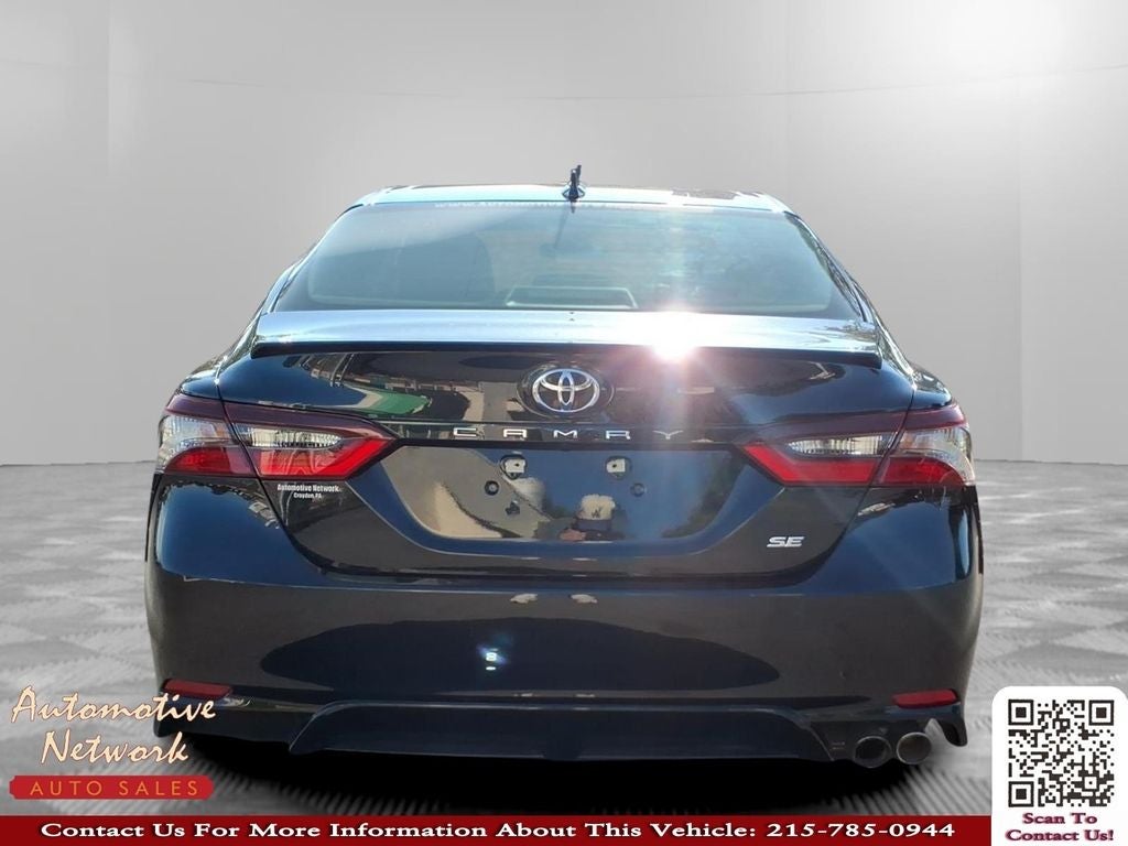 2022 Toyota Camry SE