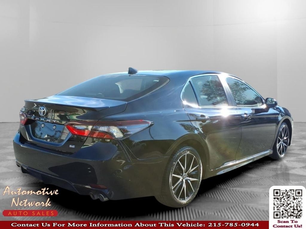 2022 Toyota Camry SE