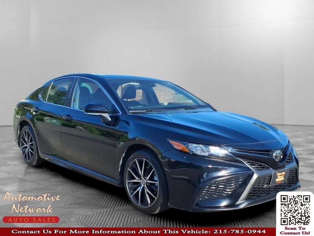 2022 Toyota Camry SE