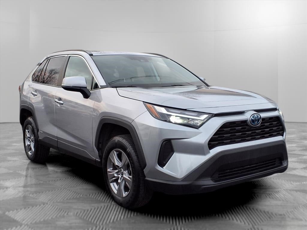2022 Toyota RAV4 Hybrid XLE