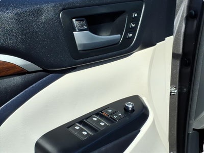 2016 Toyota Highlander Base