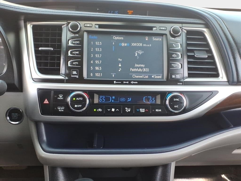 2016 Toyota Highlander Base