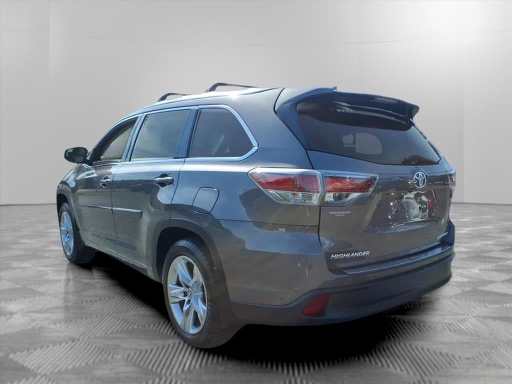 2016 Toyota Highlander Base