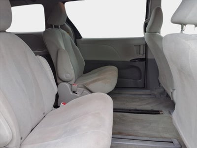 2013 Toyota Sienna L 7 Passenger