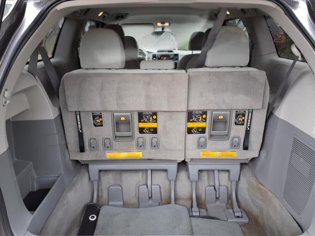 2013 Toyota Sienna L 7 Passenger