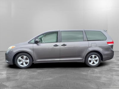 2013 Toyota Sienna L 7 Passenger