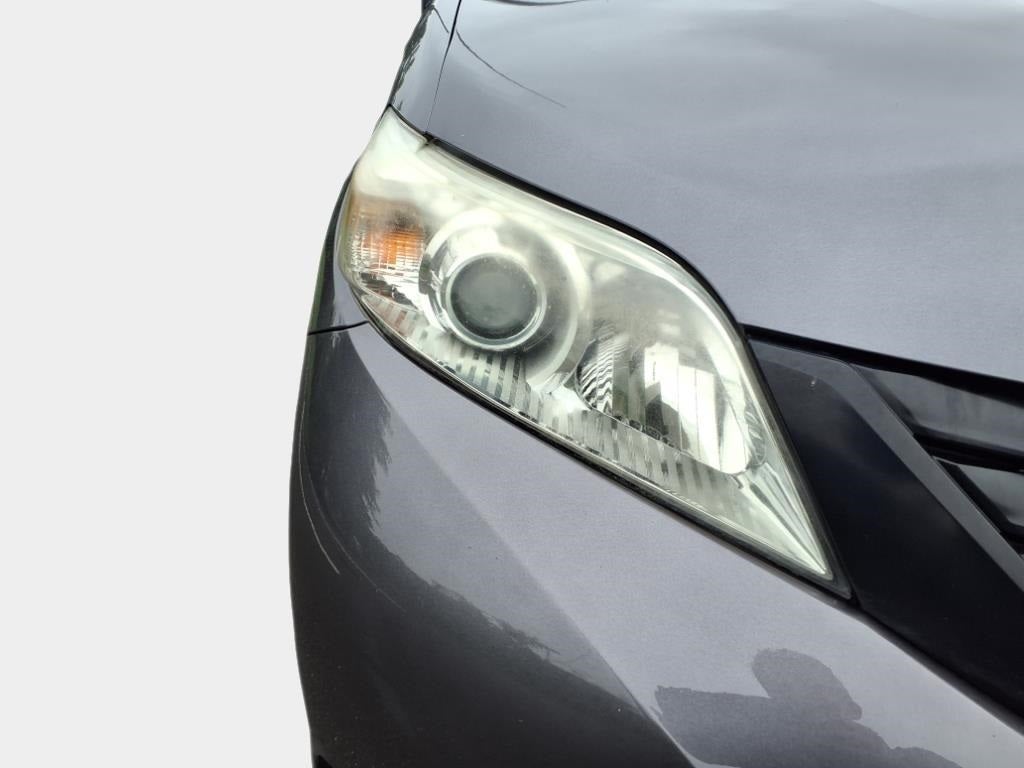 2013 Toyota Sienna L 7 Passenger