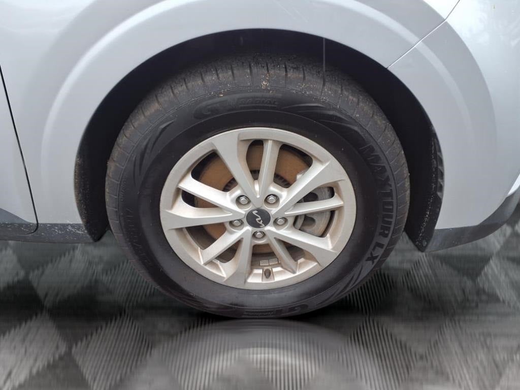 2022 Kia Carnival LX