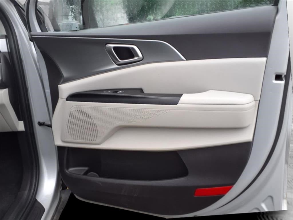 2022 Kia Carnival LX