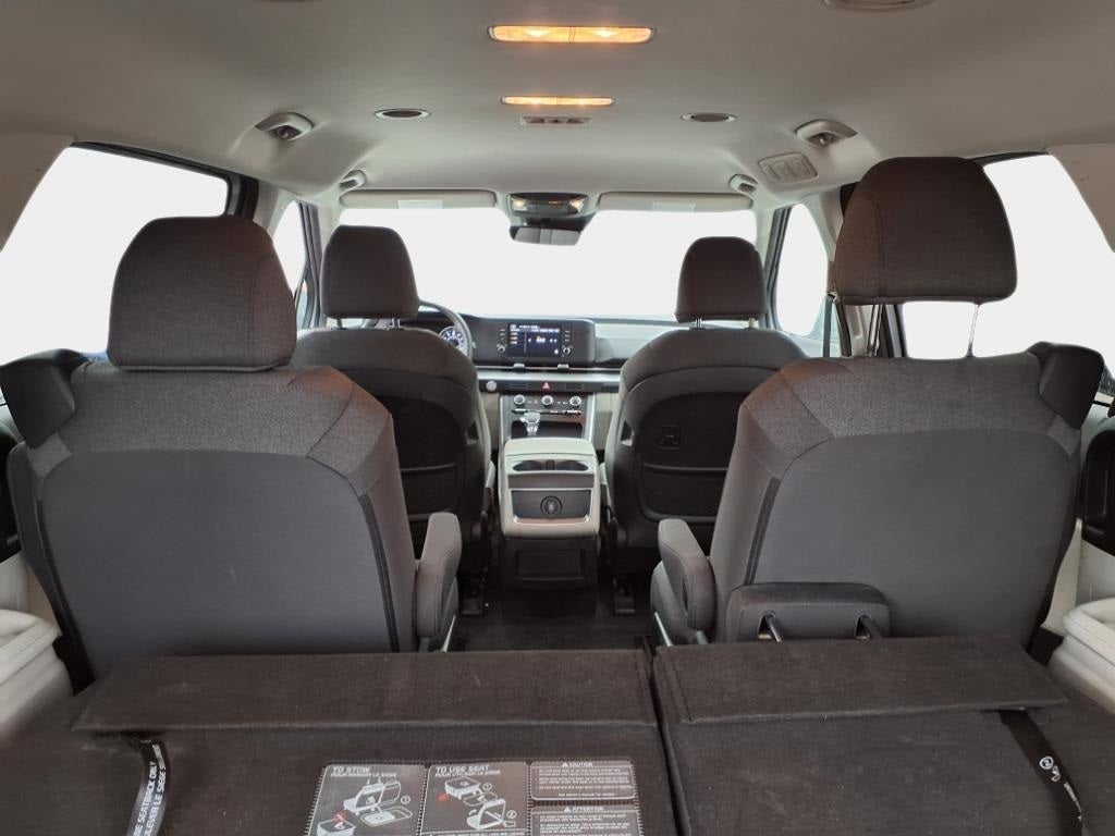 2022 Kia Carnival LX