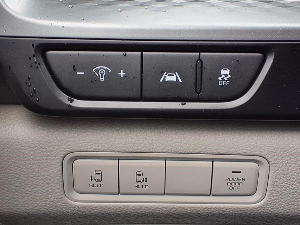 2022 Kia Carnival LX