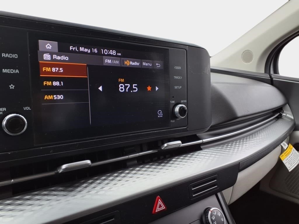 2022 Kia Carnival LX