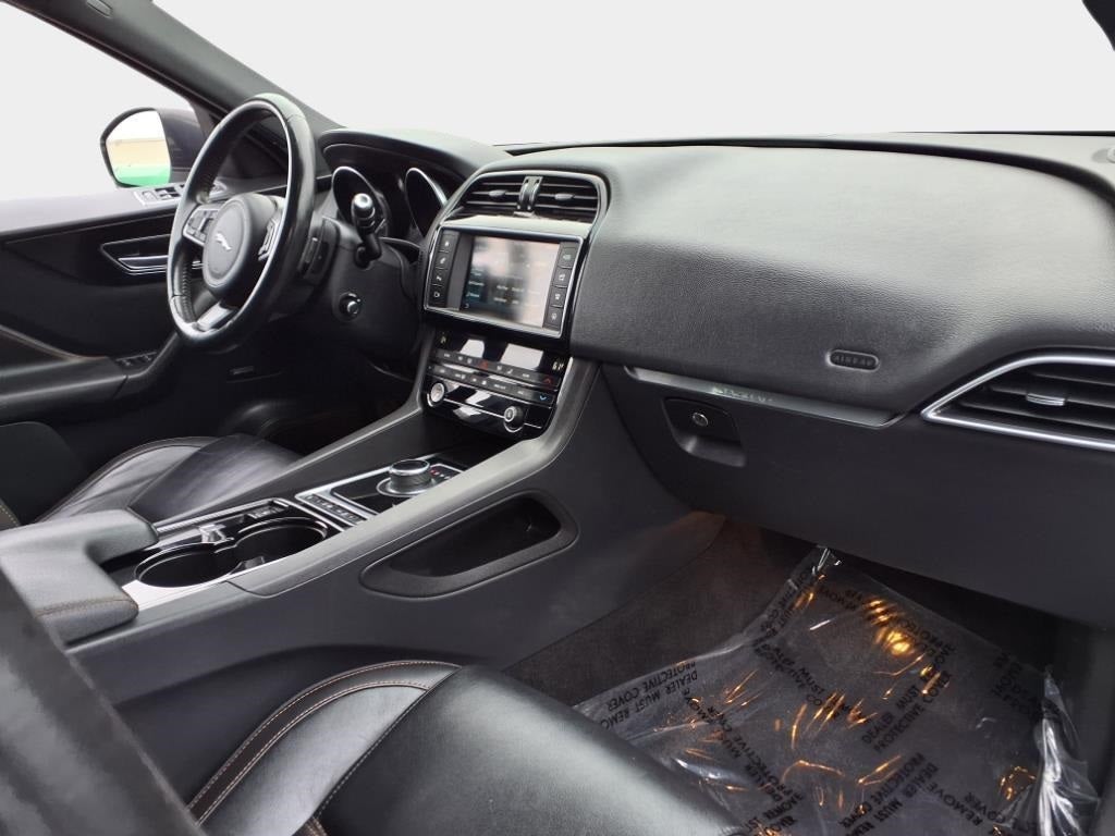 2017 Jaguar F-PACE 35t Prestige