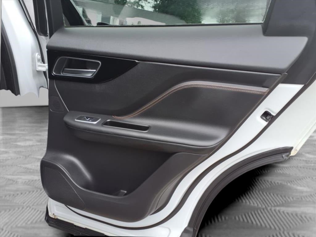 2017 Jaguar F-PACE 35t Prestige