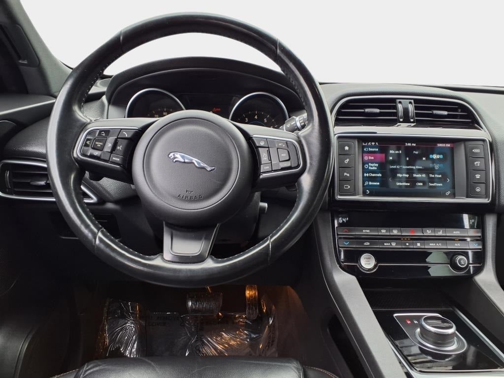 2017 Jaguar F-PACE 35t Prestige