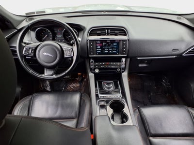 2017 Jaguar F-PACE 35t Prestige