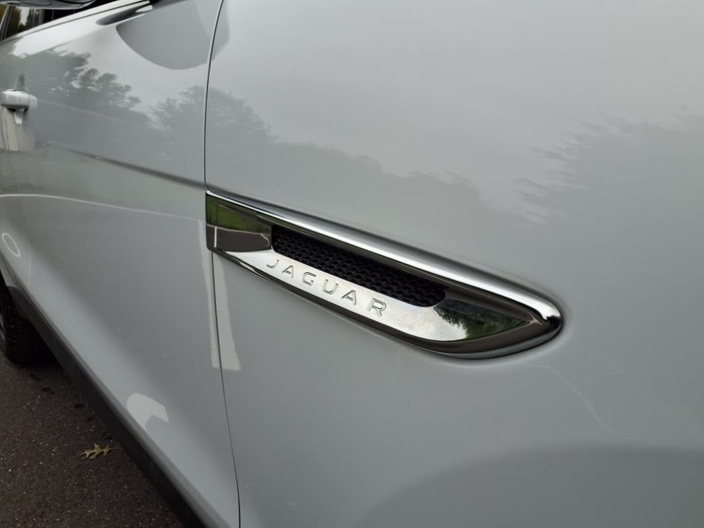 2017 Jaguar F-PACE 35t Prestige