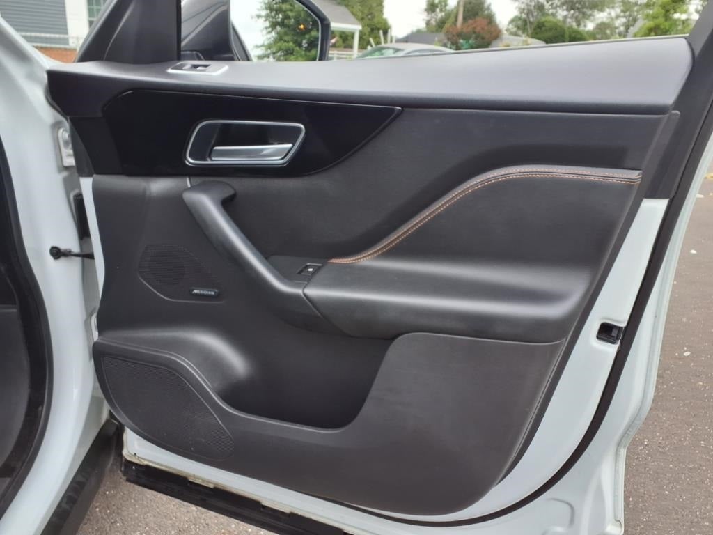 2017 Jaguar F-PACE 35t Prestige