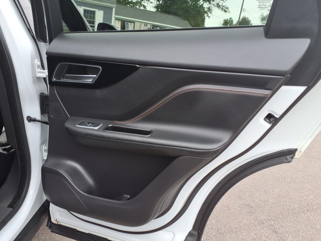 2017 Jaguar F-PACE 35t Prestige