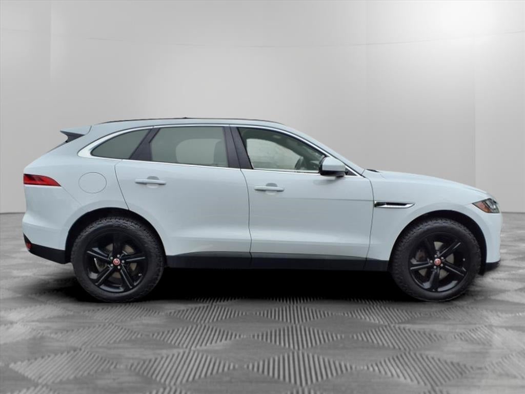 2017 Jaguar F-PACE 35t Prestige