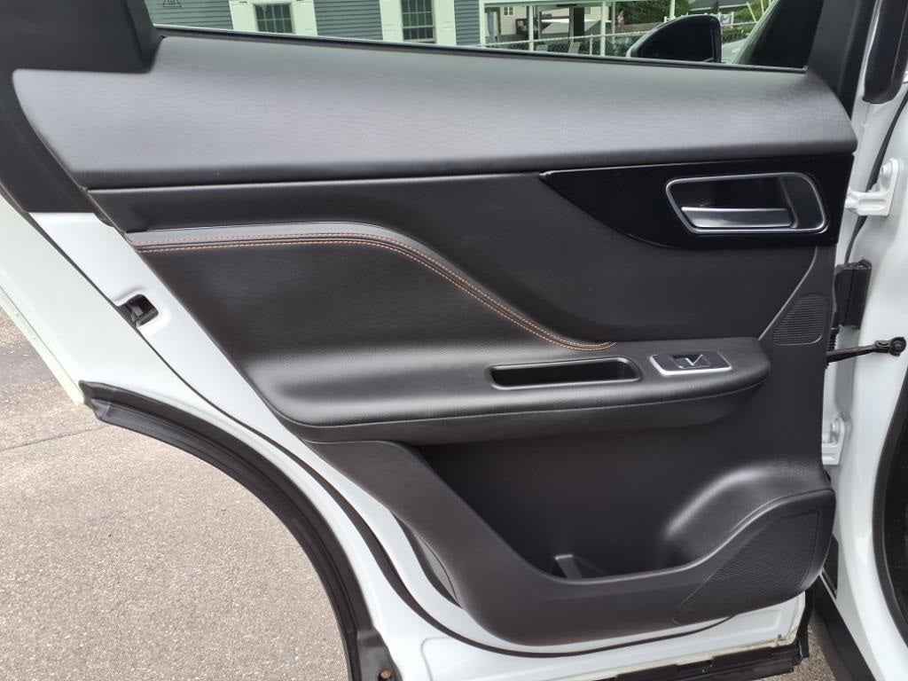 2017 Jaguar F-PACE 35t Prestige