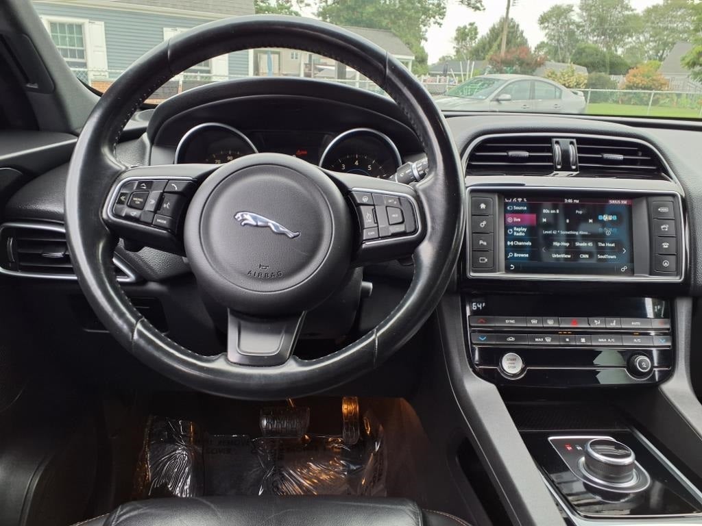 2017 Jaguar F-PACE 35t Prestige