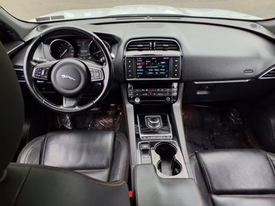 2017 Jaguar F-PACE 35t Prestige