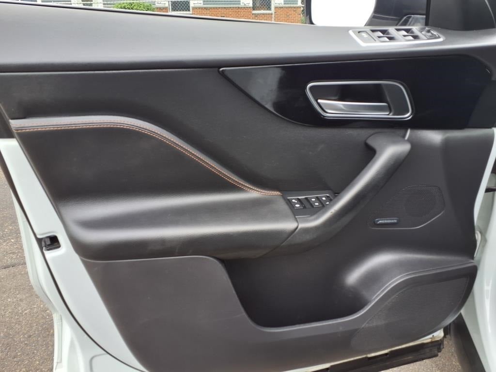 2017 Jaguar F-PACE 35t Prestige