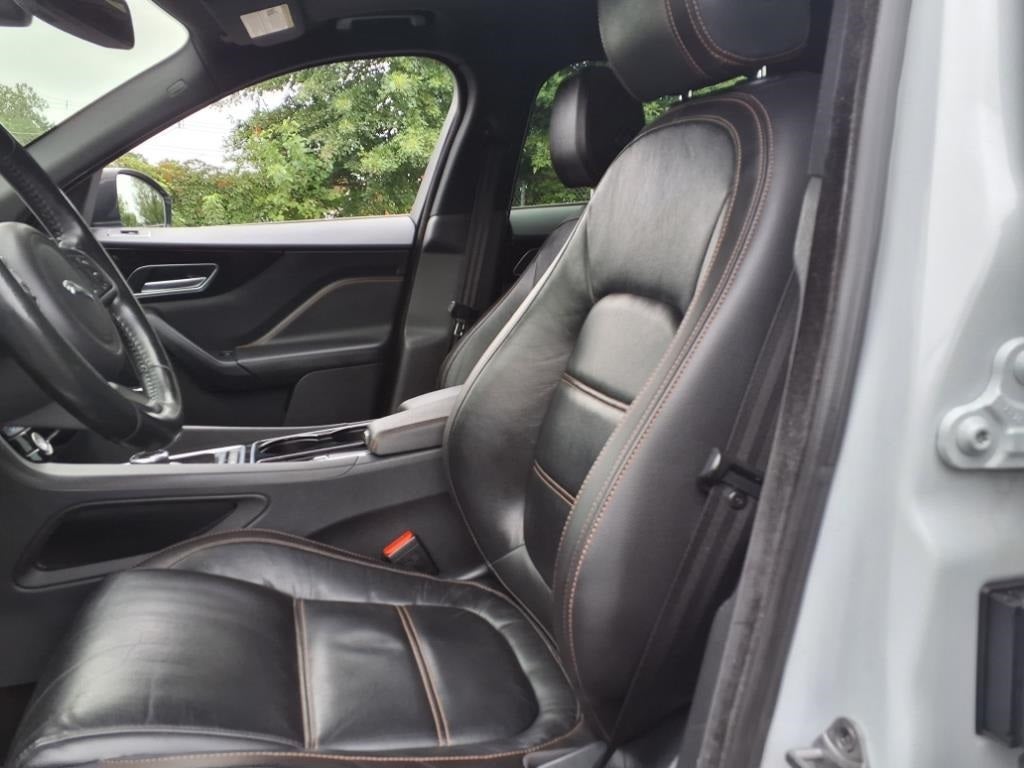 2017 Jaguar F-PACE 35t Prestige