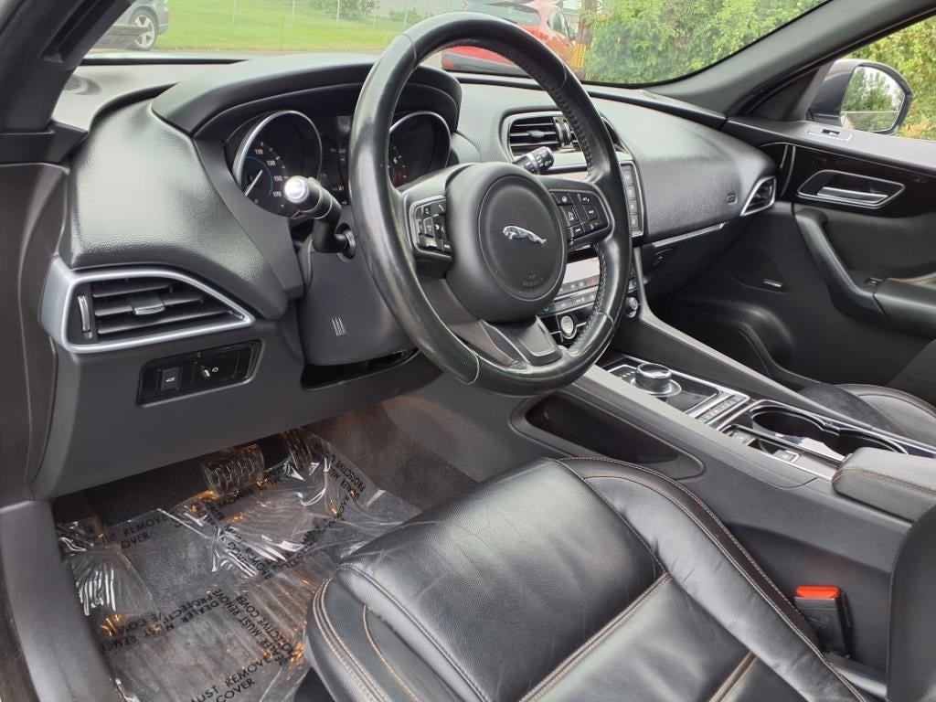 2017 Jaguar F-PACE 35t Prestige