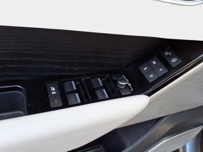 2019 Land Rover Range Rover Velar SE R-Dynamic