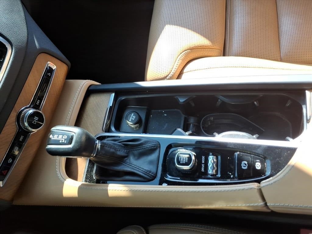 2019 Volvo XC90 T6 Inscription